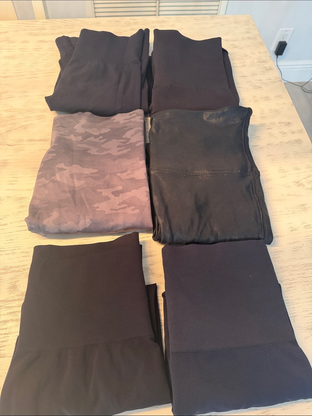 Assorted Women's Spanx leggings Bundle in Black, Camo and “leather”